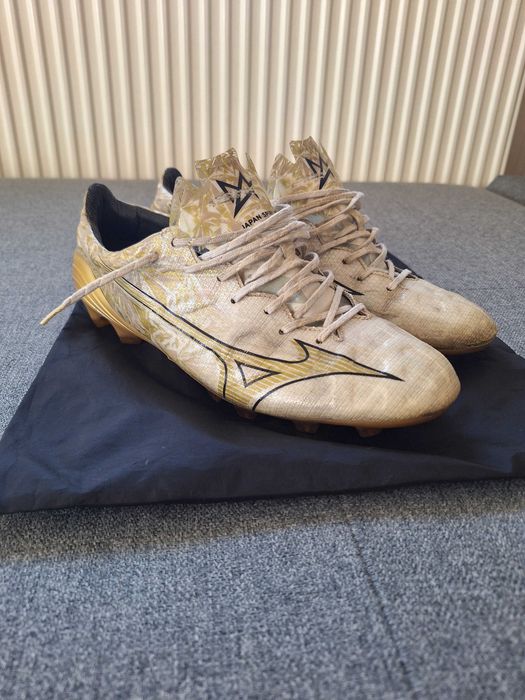 Ghete de fotbal mizuno alpha 42,5/43 originale Made în japan