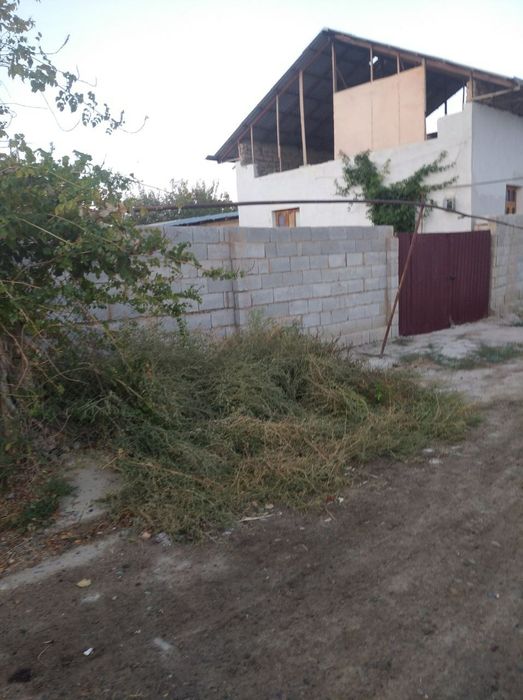 Navoiy viloyati Karmana tumani Dala hovli 6 sotix