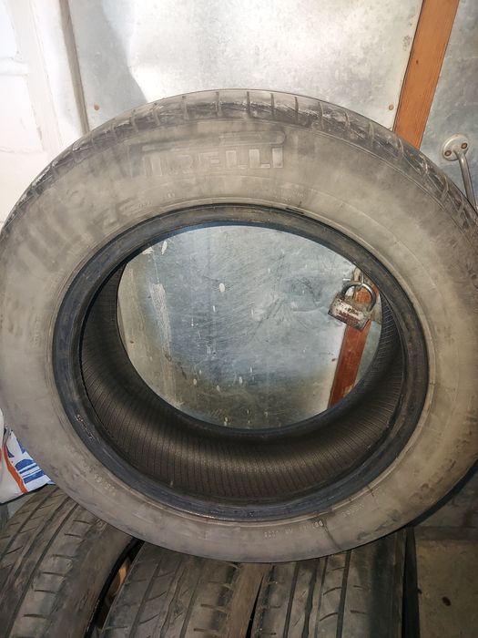 Продам б/у летние шины комплект