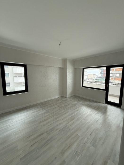 Închiriez apartament 2 camere nemobilat – birou / spațiu de lucru