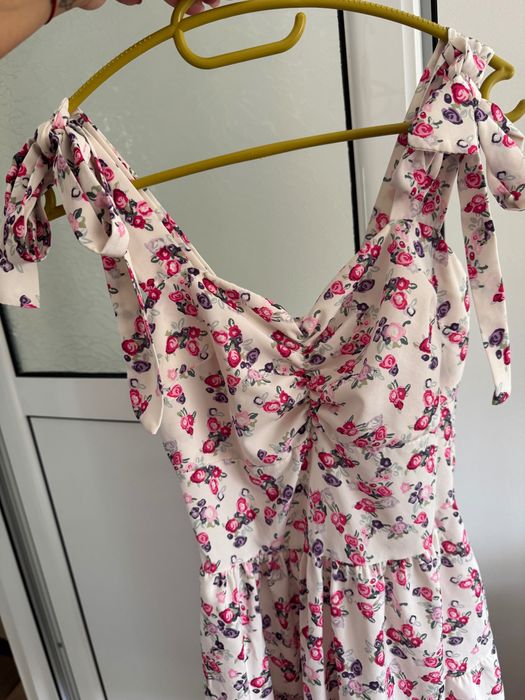 Лятна рокля с цветя