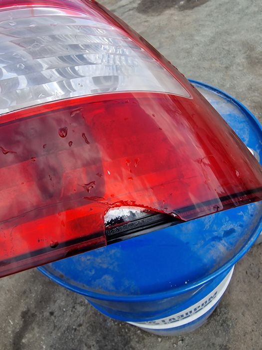 Срочно продам фары на приору седан