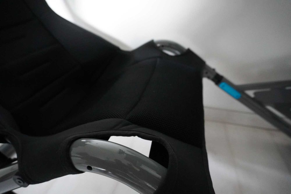 Sim Racing cockpit simulator Playseat Trophy curse compatibil Moza Fanatec, Logitech G Edition, în stare foarte bună.