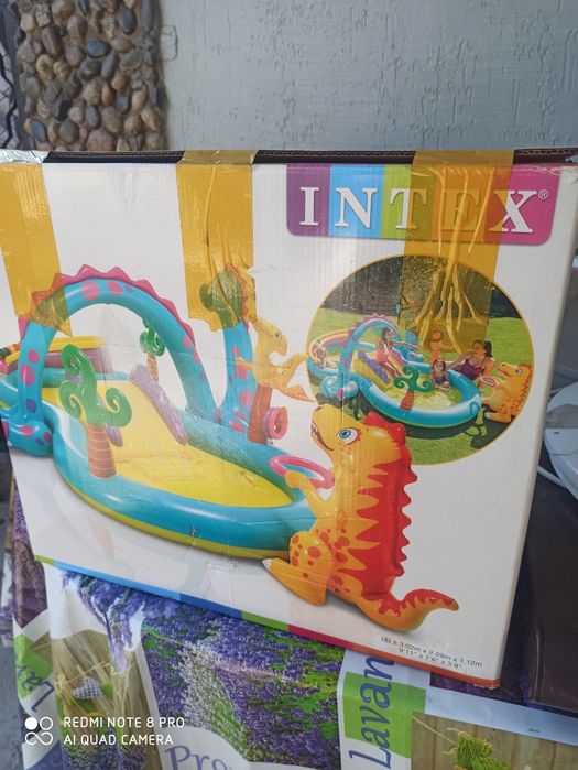 Бассейн детский в упаковке