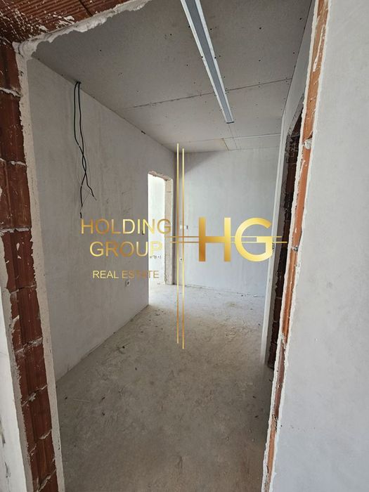 Продава се Двустаен апартамент в к.к. Св.Св. Константин и Елена - 71 кв.м за 1902 €/кв.м - Снимка #1