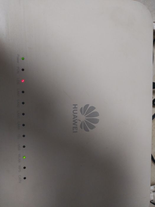 Router Huawei optixstar  HG8147X6