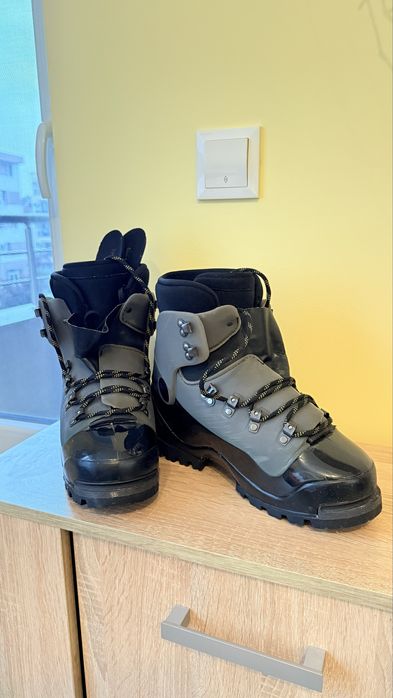 Обувки за високопланински преходи koflach за автоматични котки