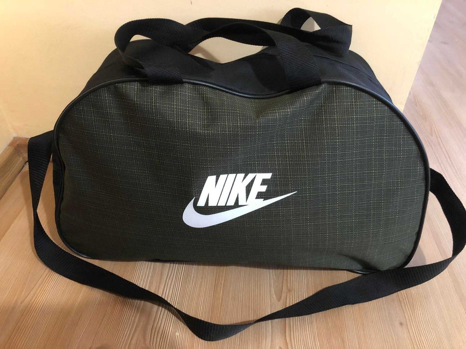 Сакове, чанти за багаж, удобни и функционални