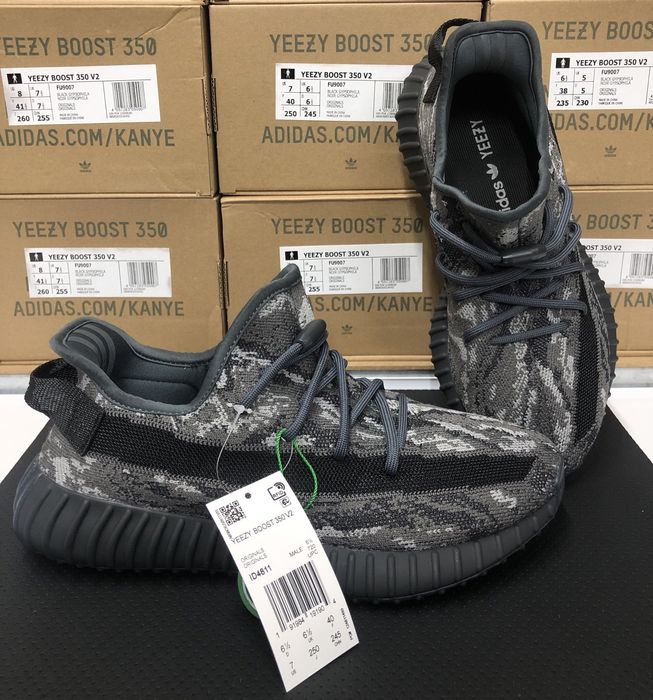 Yeezy 350 V2 Mx Dark Salt Mx Dark Salt Yeezy 350 V2 - 38 - 40 -