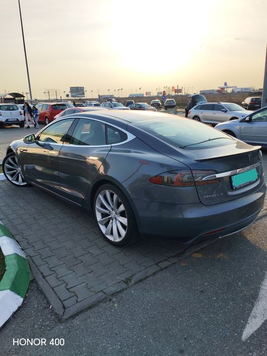 Tesla Model S P85+ Free Charge 7 locuri
