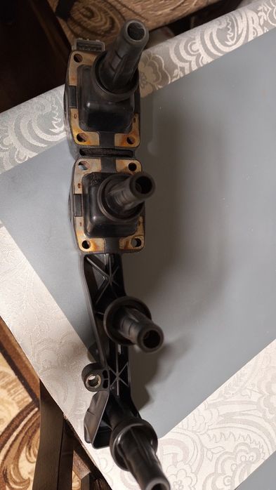 Запалителна бобина за пежо 307,1.6 бензин, 109коня от 2004 година