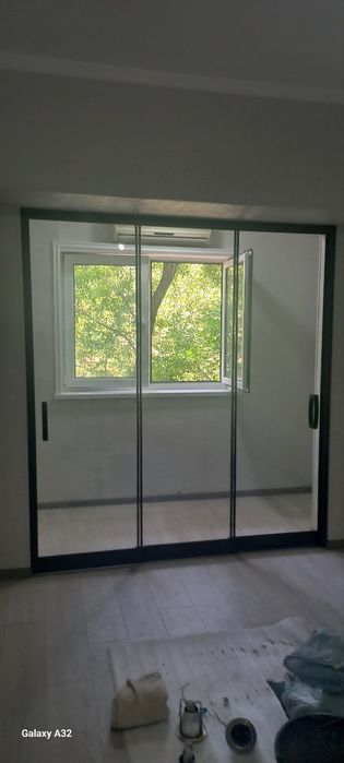 Межкомнатные стеклянные перегородки