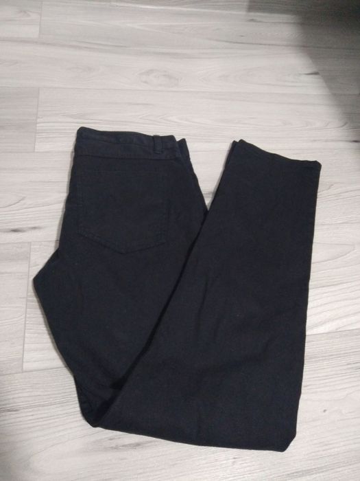 Vand blugi bărbați  H&M marime 30