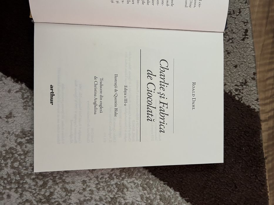 Set Charlie si Fabrica de ciocolata+Lamai ,carti si prieteni