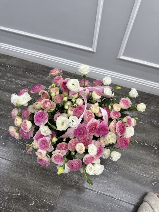 Букет в корзине очень красивый