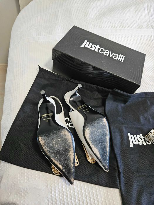 Уникален модел обувки Just Cavalli със змия. 100% естествена кожа !