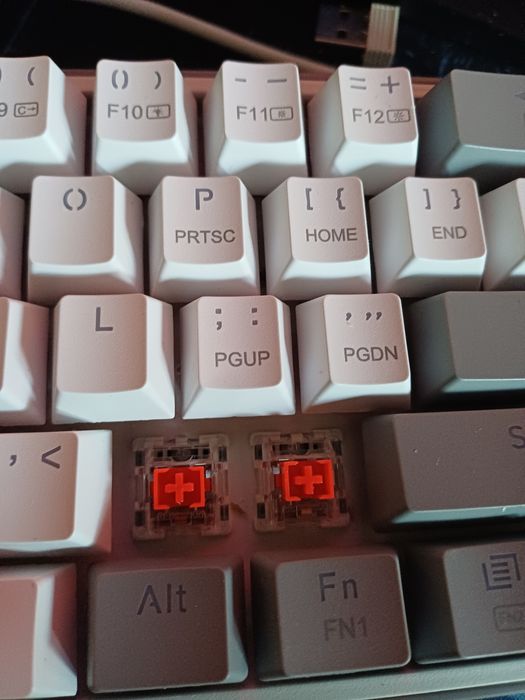 vând tastatură red drogon