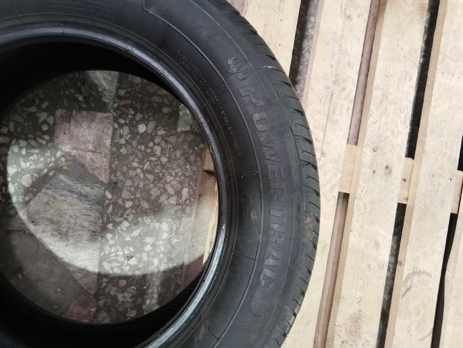 Авто шины 215\60R16