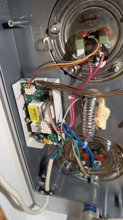 Dezmembrez boiler Ariston Velis 50 litri