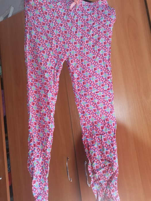 Рокли за принцеси, дънки, панталони.