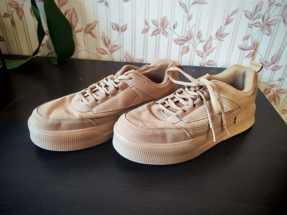Продам женскую обувь