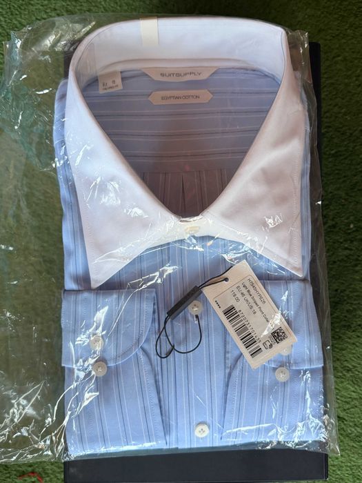 Cămașă Suitsupply bumbac egiptean, dungi bleu, guler alb, mărime 46 – NOUĂ SIGILATĂ