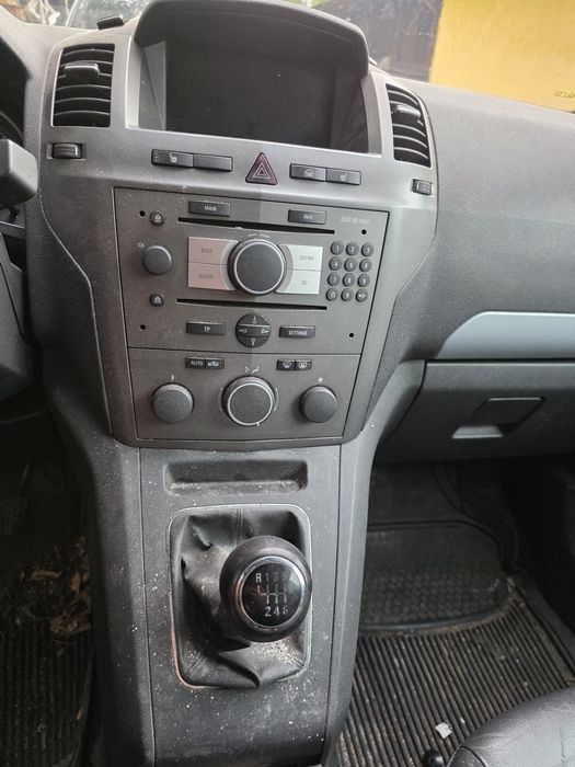 Опел зафира Б 1.9 150к.с На части! Opel Zafira B 1.9