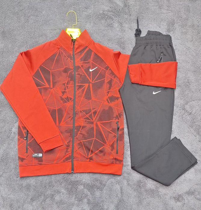 Veste și treninguri copii