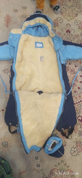 Продам комбинезон детский