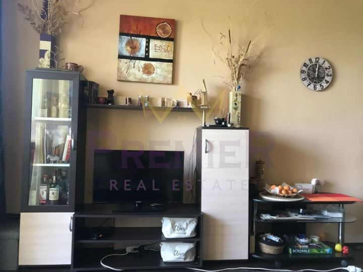 Тристаен в вилна зона Слънчев бряг