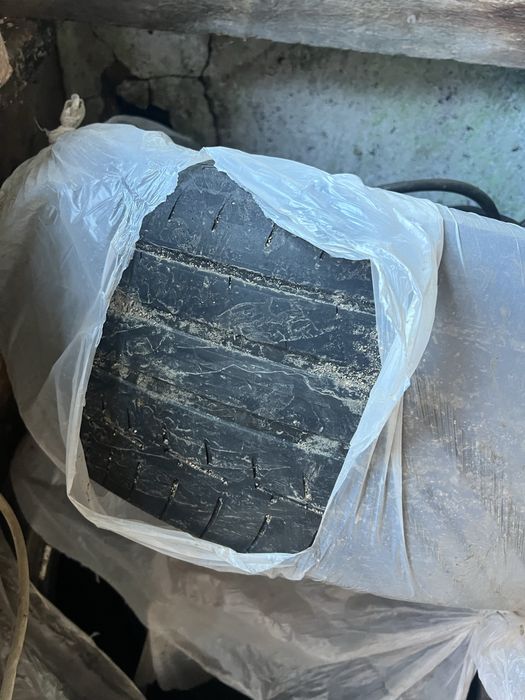 Летния шины Continental 235/45/18