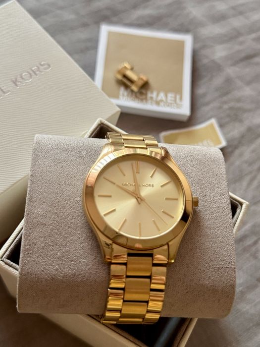 Часовник Michael Kors
