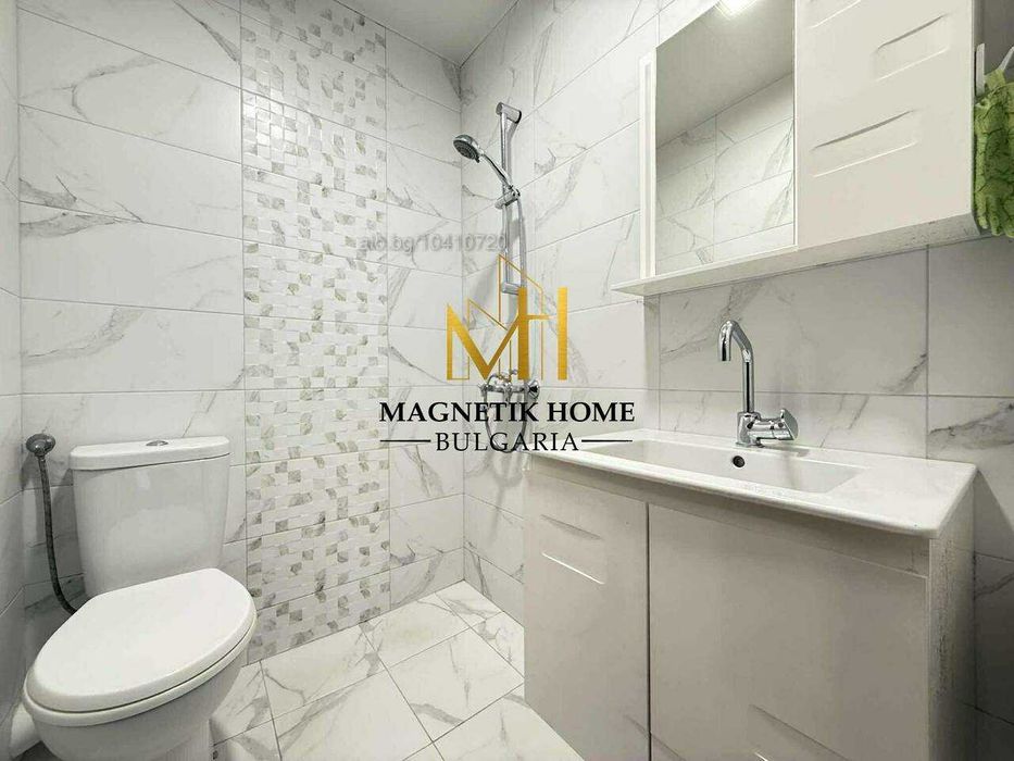 Дава се под наем Тристаен апартамент в Бургас, Център - 95 кв.м за 765 € - Снимка #4