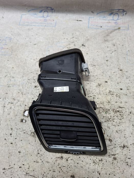 Grila ventilatie dreapta  Volkswagen Sharan 2.0 Motorina 2012