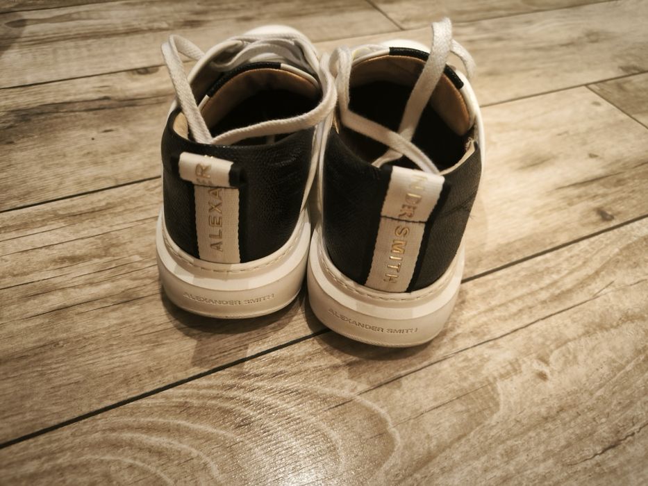 Сникърси Alexander Smith