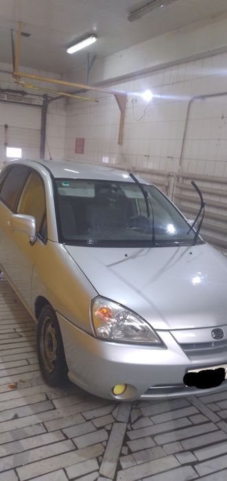 Продам сузки лиана 2001г объм 1,6