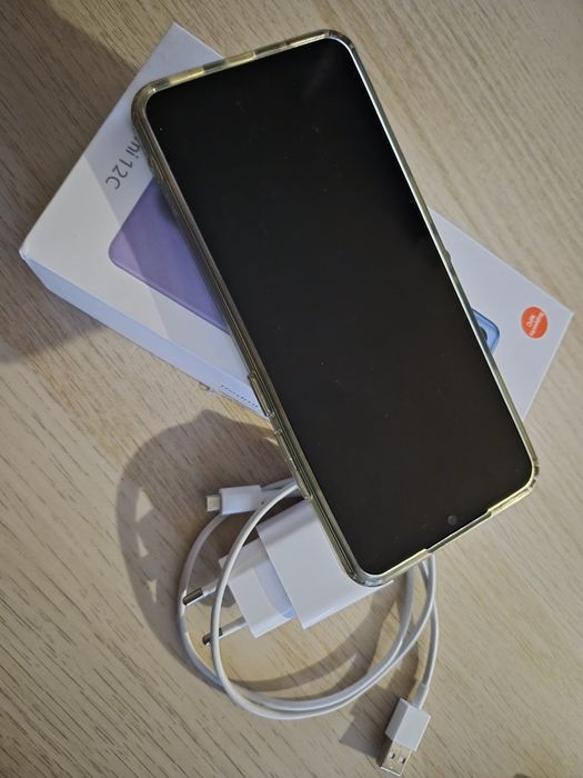 Телефон Xiaomi Redmi 12C