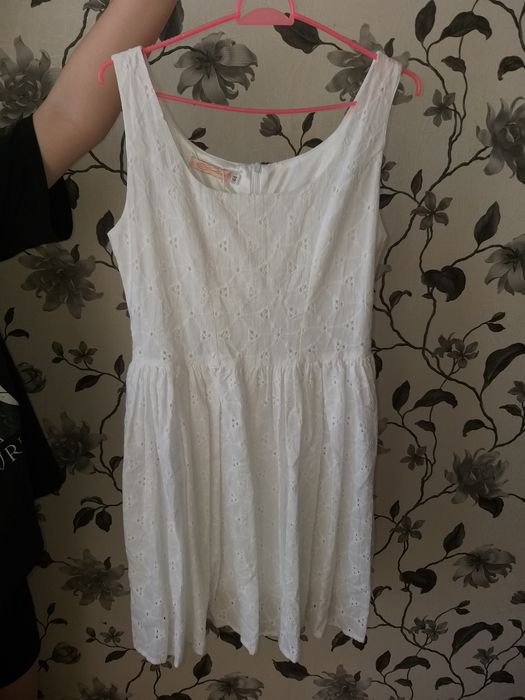 Продам новый летний сарафан шитье.