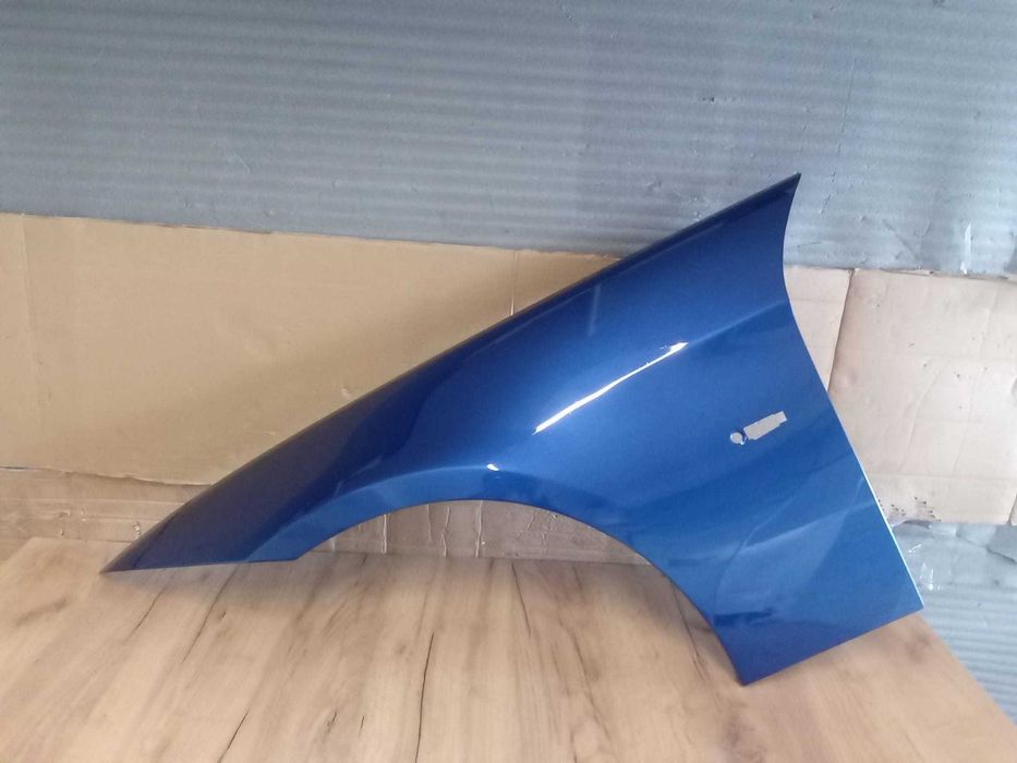 Aripa Fata Stanga BMW E90/E91 An 2005-2009 (A51 (Albastru))