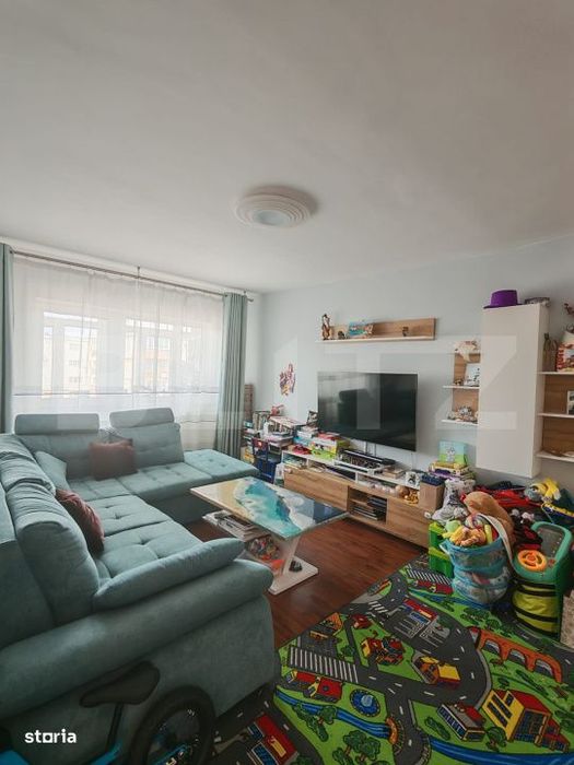 Apartament cu 4 camere, decomandat, 75 mp, zona Parcul Teilor