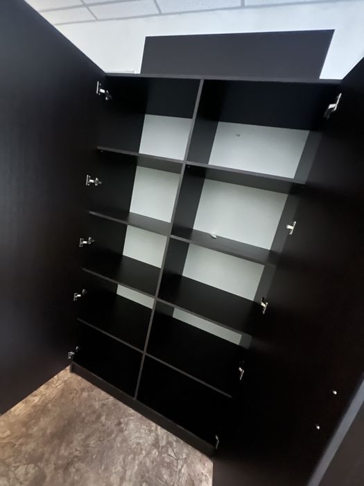 Шкаф глухой шкаф со стеклом