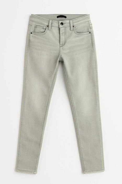 Женские джинсы японского бренда Uniqlo