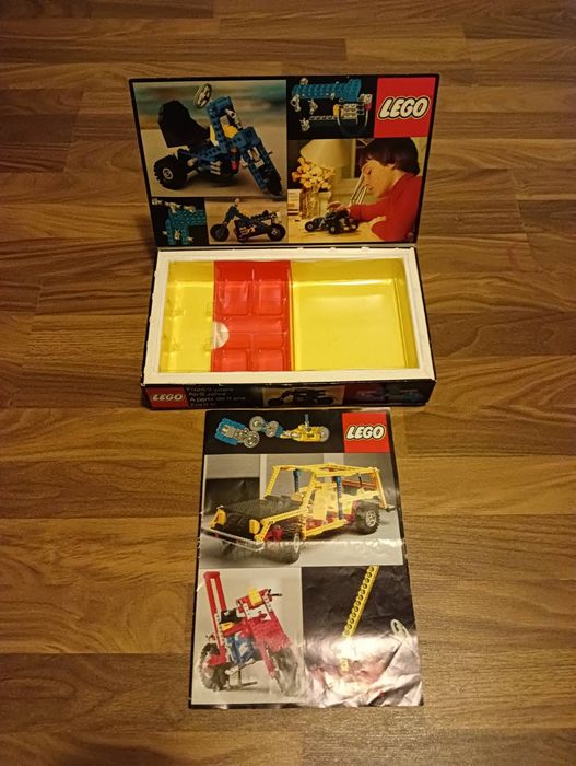 Lego кутии и инструкции 850,851.852,854