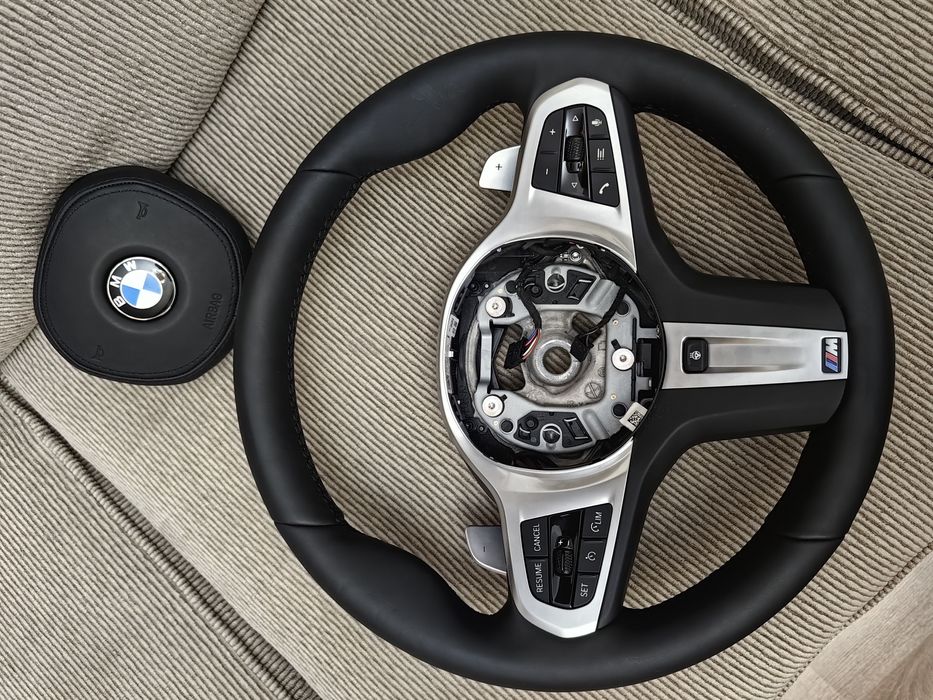 Volan OEM Bmw G30/31 LCI M pack.