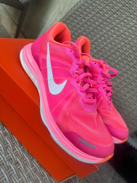 Дамски маратонки Nike