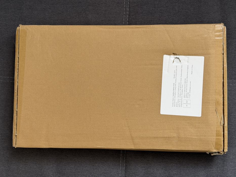 Măsuță pentru laptop