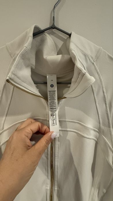 Lululemon define jacket cropped  size 14