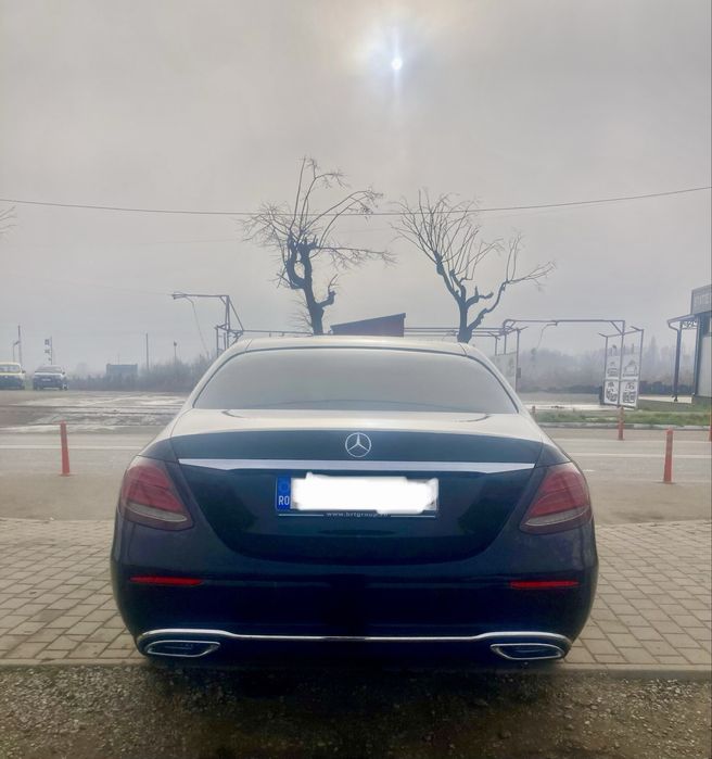 Vand Mercedes E 220