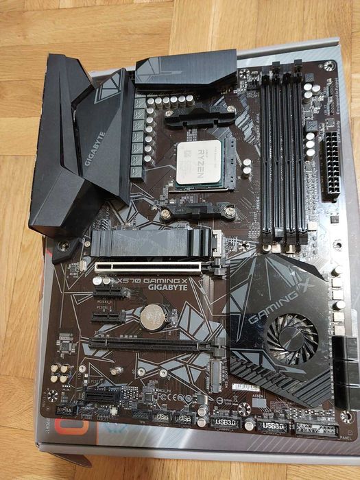 AMD Ryzen 5 3600 + Gigabyte X570 Gaming X