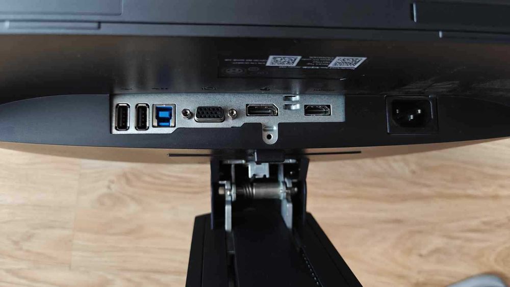 Monitor Dell LED IPS 23.8" P2417H FHD 4xUSB, HDMI, DisplayPort, Pivot